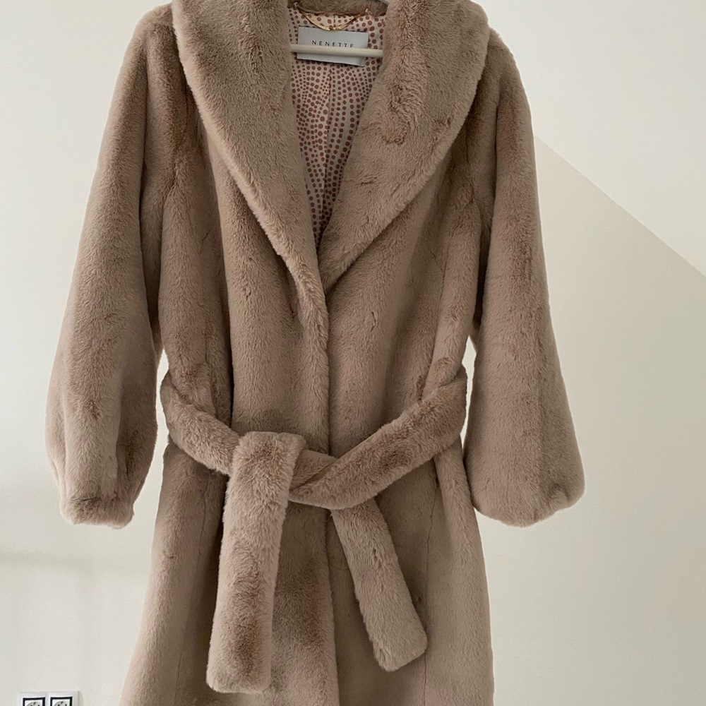 Women's Tan Faux Fur Coat